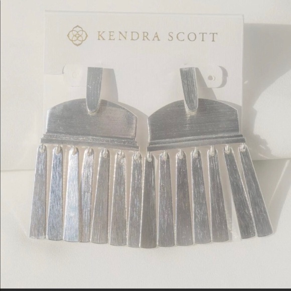 Kendra Scott Jewelry - Kendra Scott Layne Silver Statement Earring